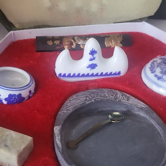 Chinese Calligraphy Kit - Picture 6 of 7